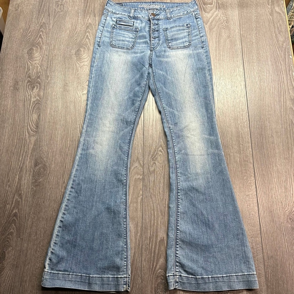 American Eagle Hi-Rise Artist Super Stretch Flare Jeans Light Wash Size 8
